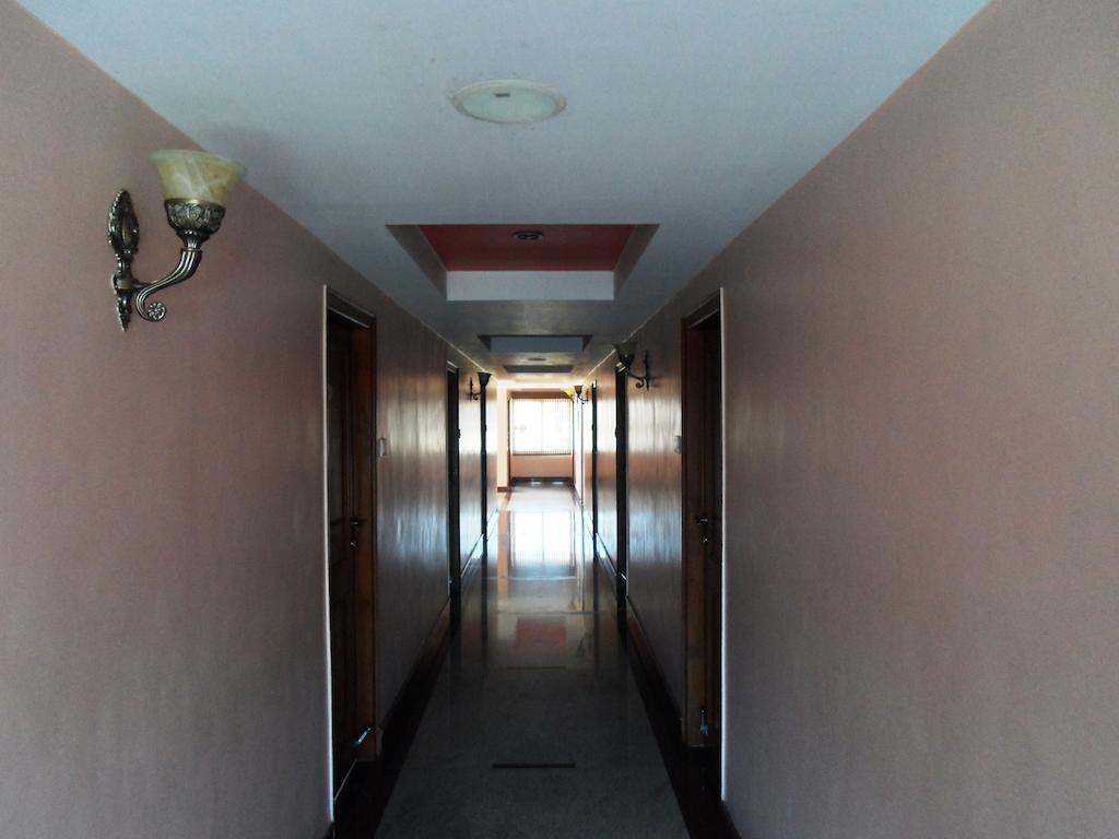 The Chakrie Residency Hotel Tirupati Kültér fotó