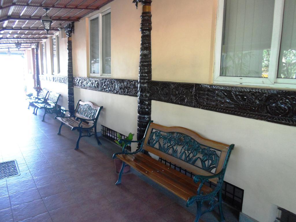 The Chakrie Residency Hotel Tirupati Kültér fotó